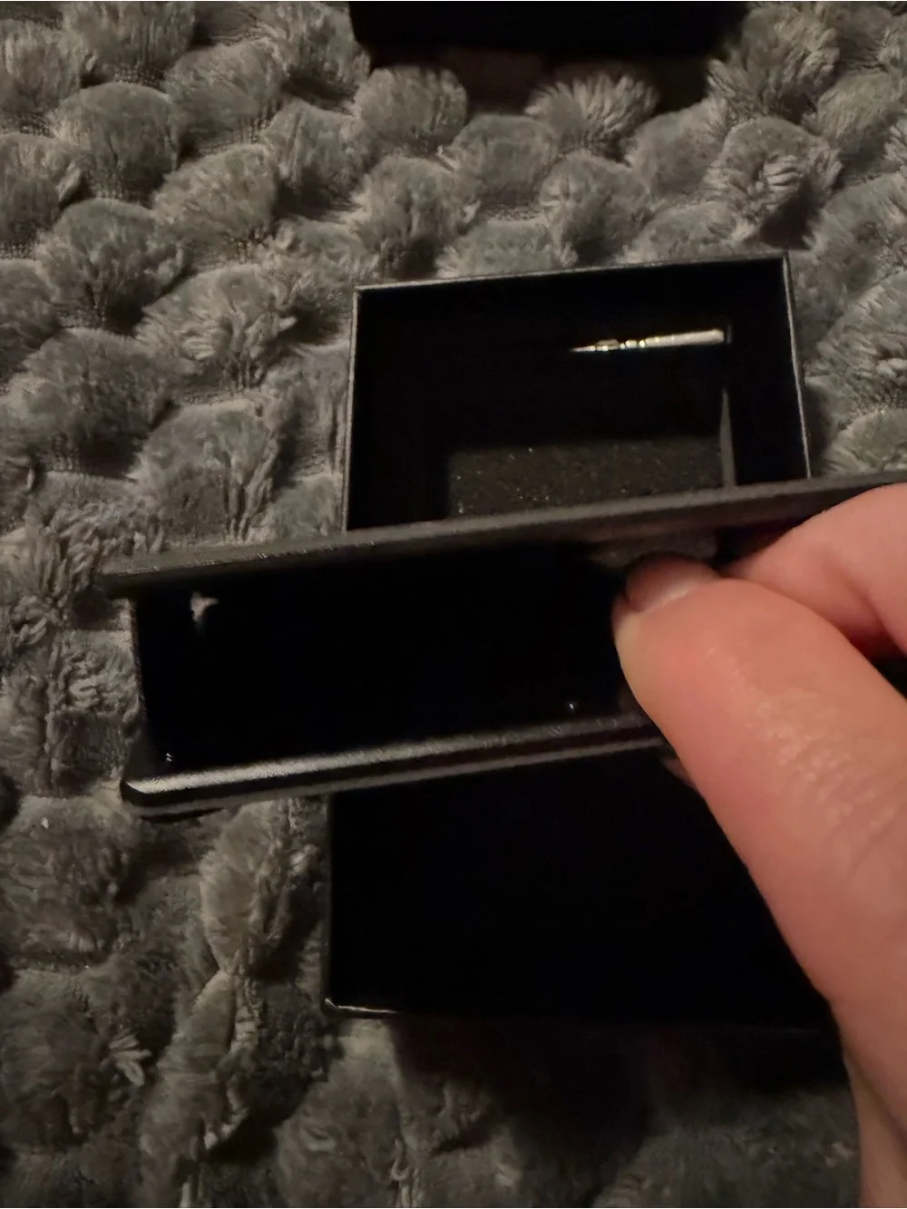Carbon-Pattern Metal Card Holder with Black Clip